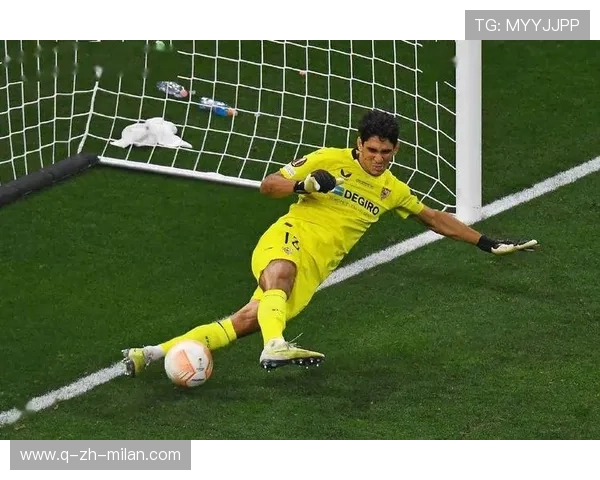 塞维利亚点球主罚稳稳命中，展现王者风范！