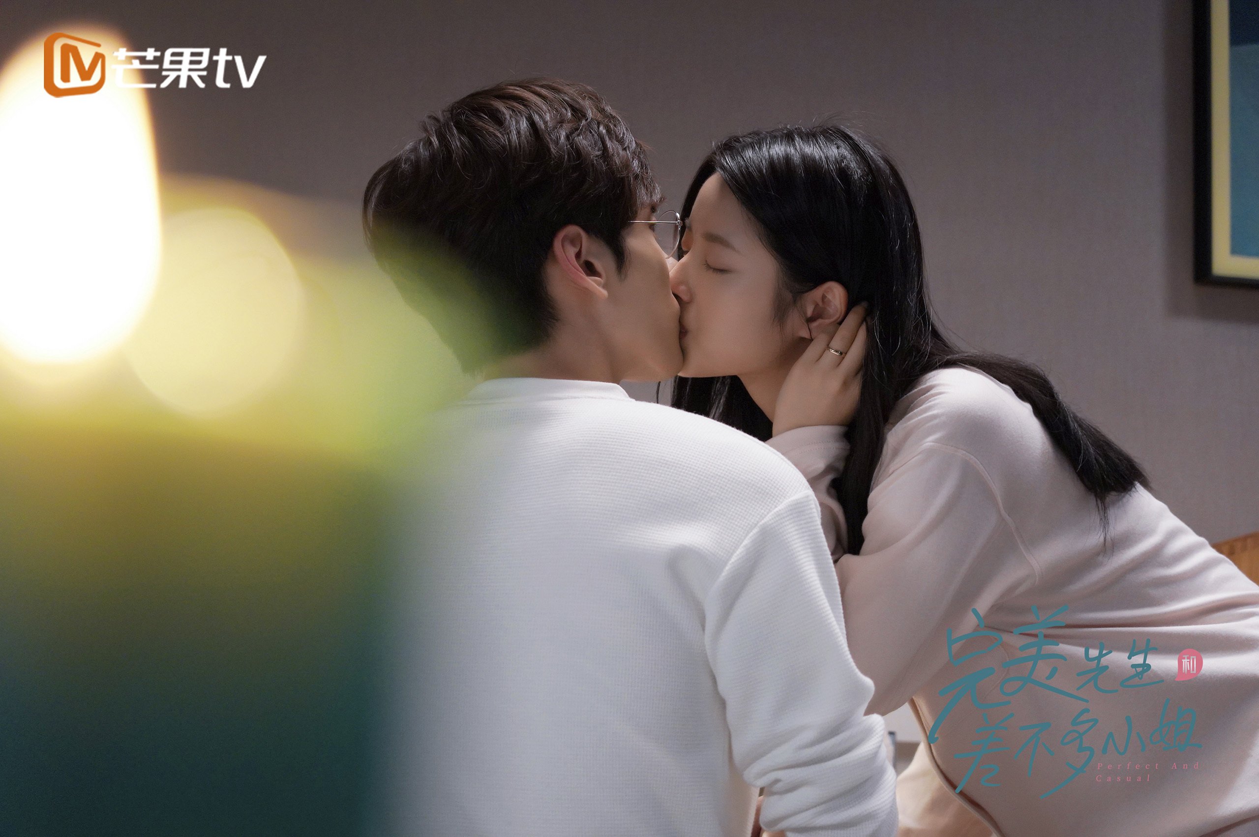 -中国女篮连续大胜展现强队风采，中国女篮又出巨无霸