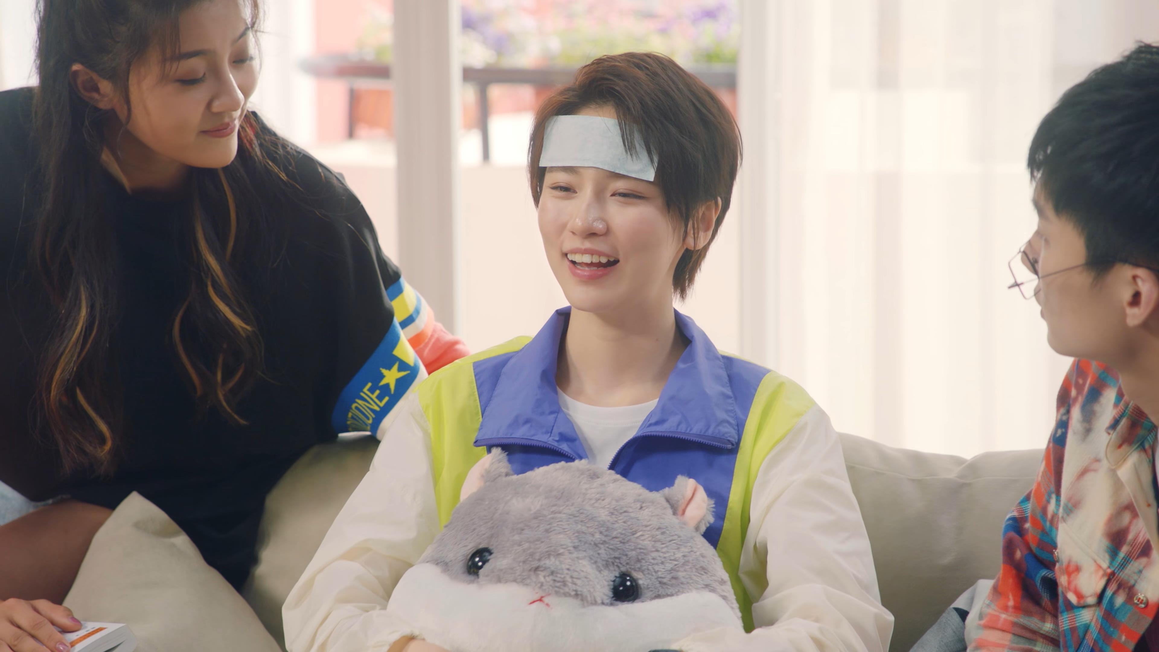 -校园足球缺乏从兴趣转职业的转化模式，校园足球发展前景