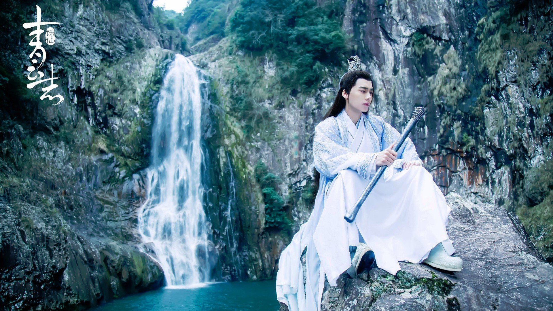 MILANSPORT入口-中学篮球加强篮球基本功训练提升学生技术水平，中学篮球基础训练